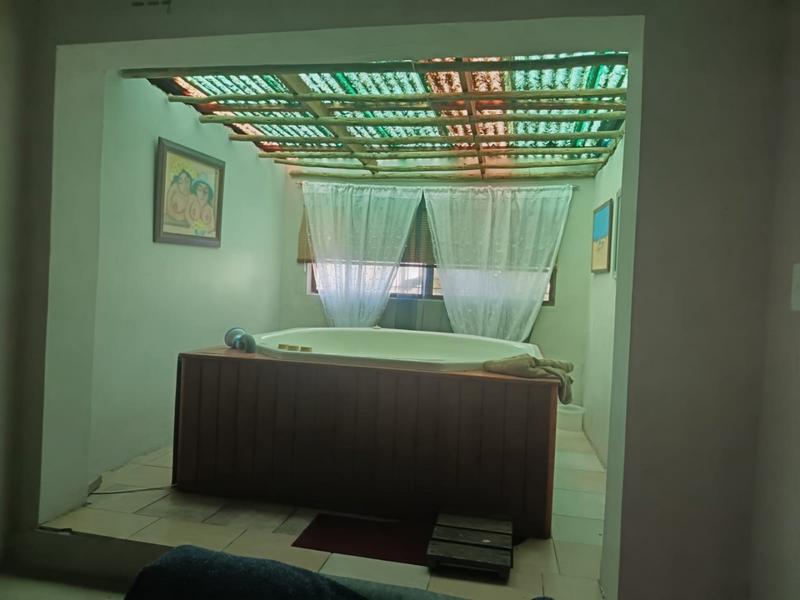 5 Bedroom Property for Sale in Fairbridge Heights Eastern Cape